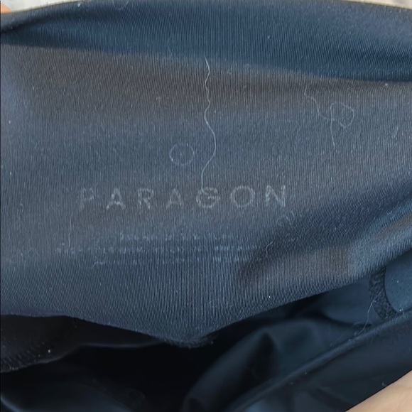 Black High-Waisted Leggings - Picture 3 of 4